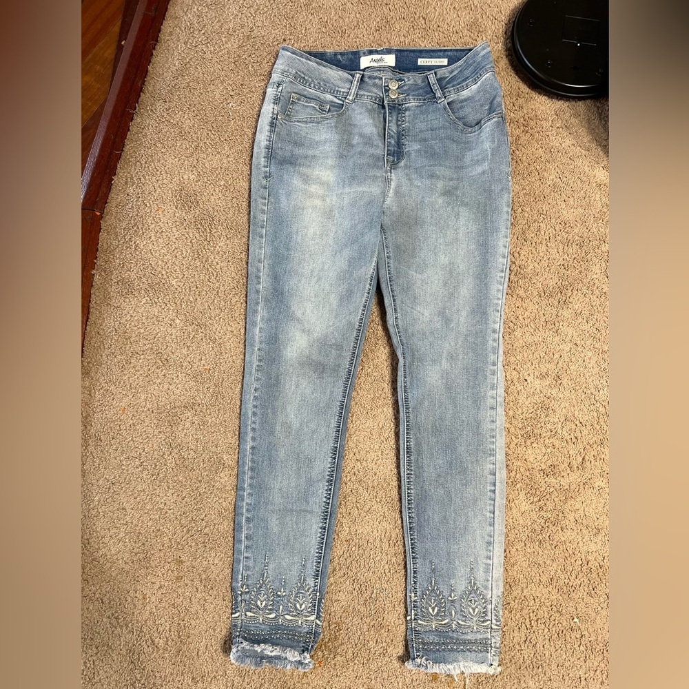 Angels Light Blue Cropped Jeans with Embroidery